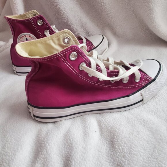 Converse Chuck Taylor All Star Hi Top Pink fuschia women 8 men 6 - Picture 3 of 9
